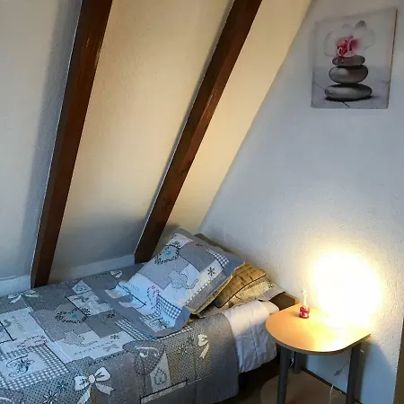Le Chalet D'adeline Ferienhaus *